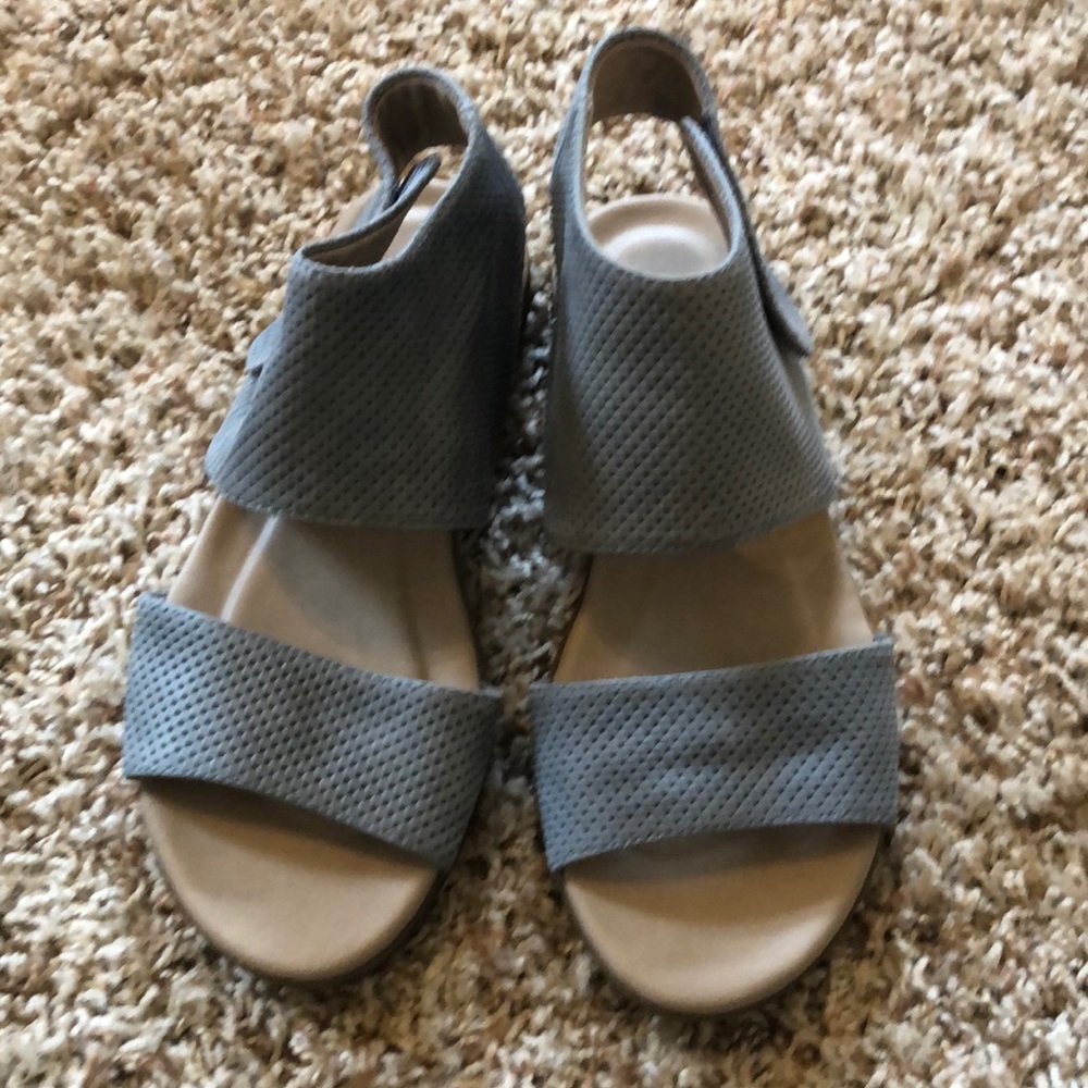Never worn shoes